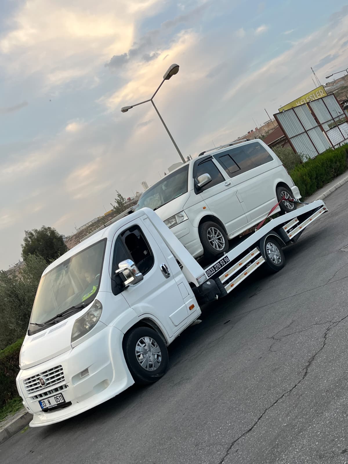 Minivan Çekici